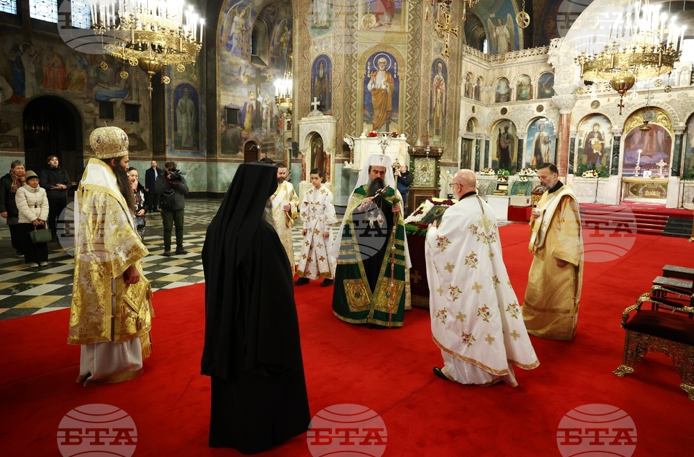 Катедрала „Св. Александър Невски“ - тържествена света литургия