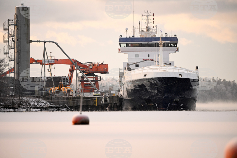 Финландия е отменила задържането на кораб във връзка с повреждането на подводен телекомуникационен кабел във Финландския залив