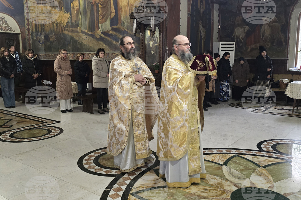 Видин - митрополит Пахомий - Василиева литургия