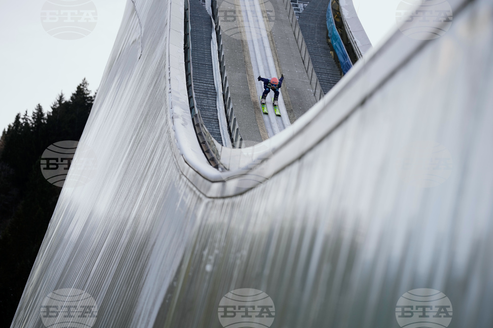 APTOPIX Germany Four Hills Ski Jumping