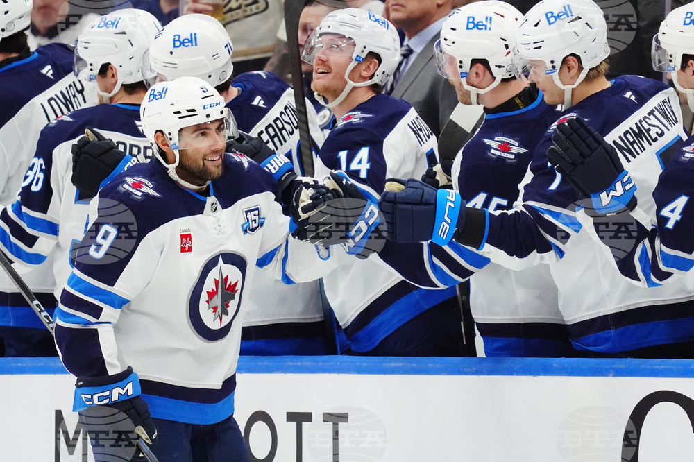 Jets Maple Leafs Hockey