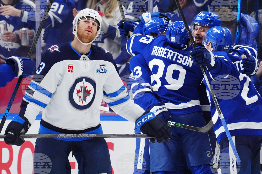 Jets Maple Leafs Hockey