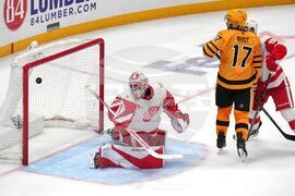 Red Wings Penguins Hockey