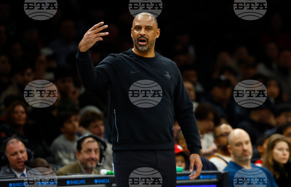 Rockets Nets Basketball