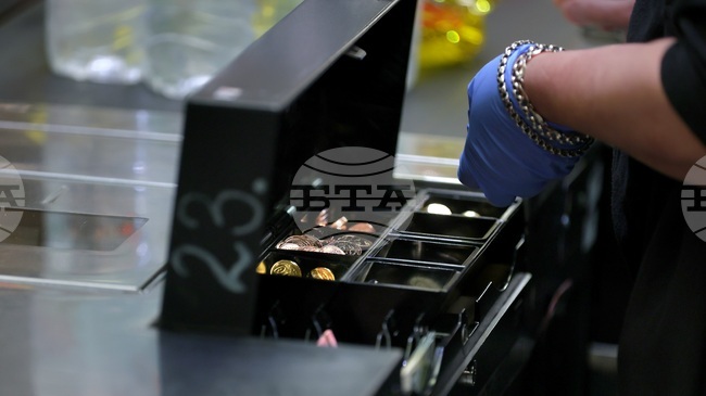 Годишният ръст в търговията на дребно в България се забавя до 3,9 на сто в началото на 2026 г., сочат данни на НСИ 