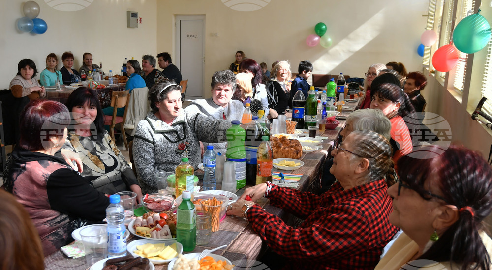 Село Свещари - 8-ми март