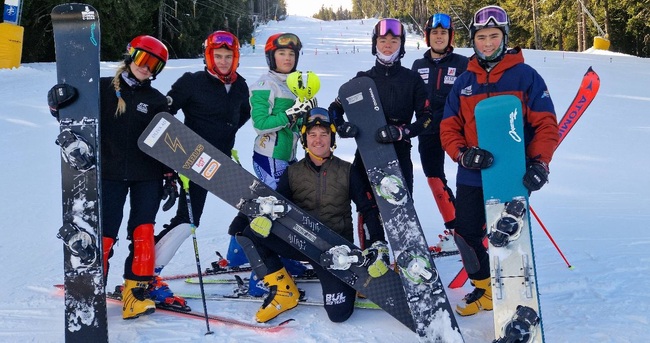 Националите по ски и сноуборд направиха първи тренировки в Банско за 2026 година