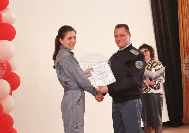 Долна Митрополия - ВВВУ "Георги Бенковски" - празник