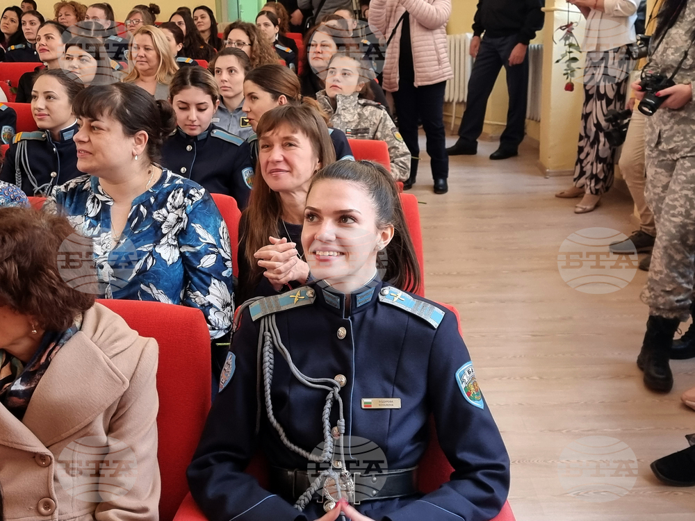 Долна Митрополия - ВВВУ "Георги Бенковски" - празник