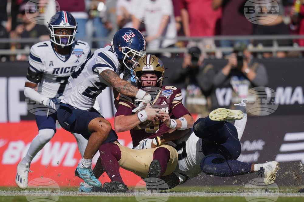 APTOPIX Armed Forces Bowl Football