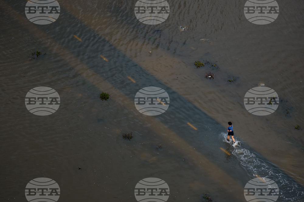 APTOPIX Extreme Weather California