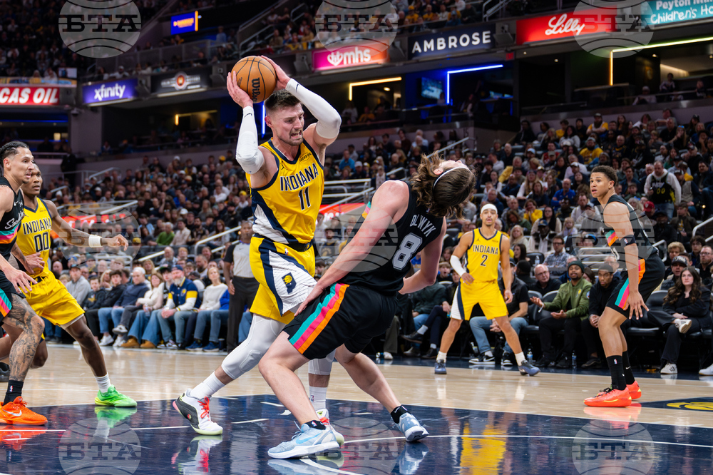 Spurs Pacers Basketball