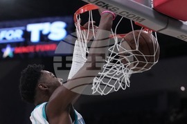 Hornets Bucks Basketball