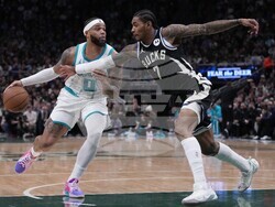 Hornets Bucks Basketball