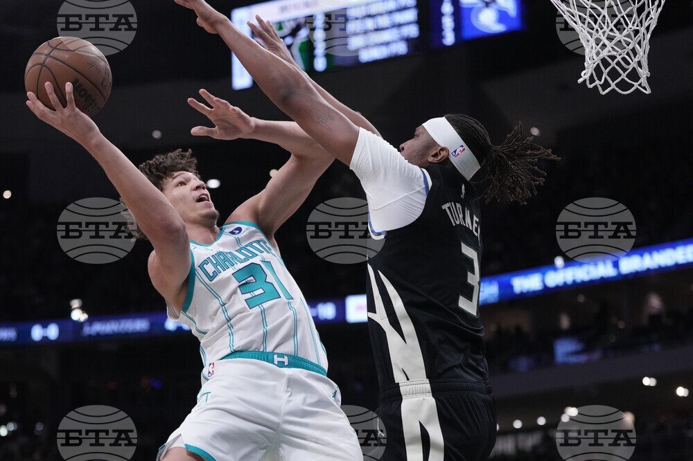 Hornets Bucks Basketball