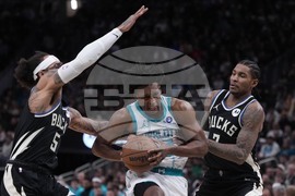 Hornets Bucks Basketball