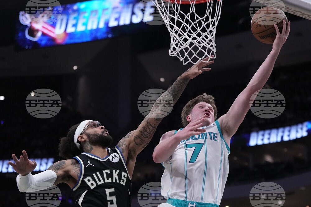 Hornets Bucks Basketball