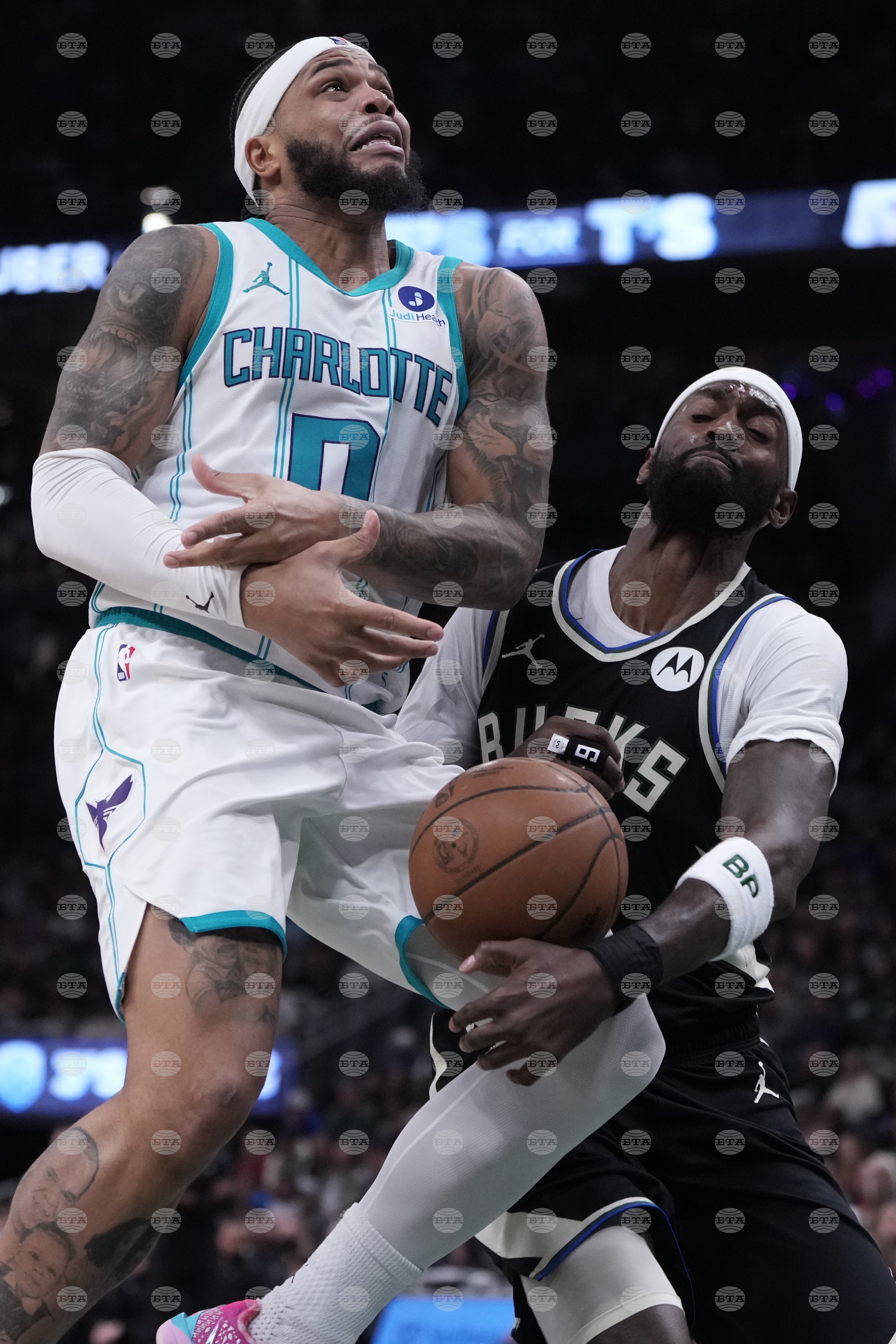 Hornets Bucks Basketball