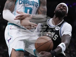 Hornets Bucks Basketball