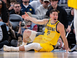 Spurs Pacers Basketball