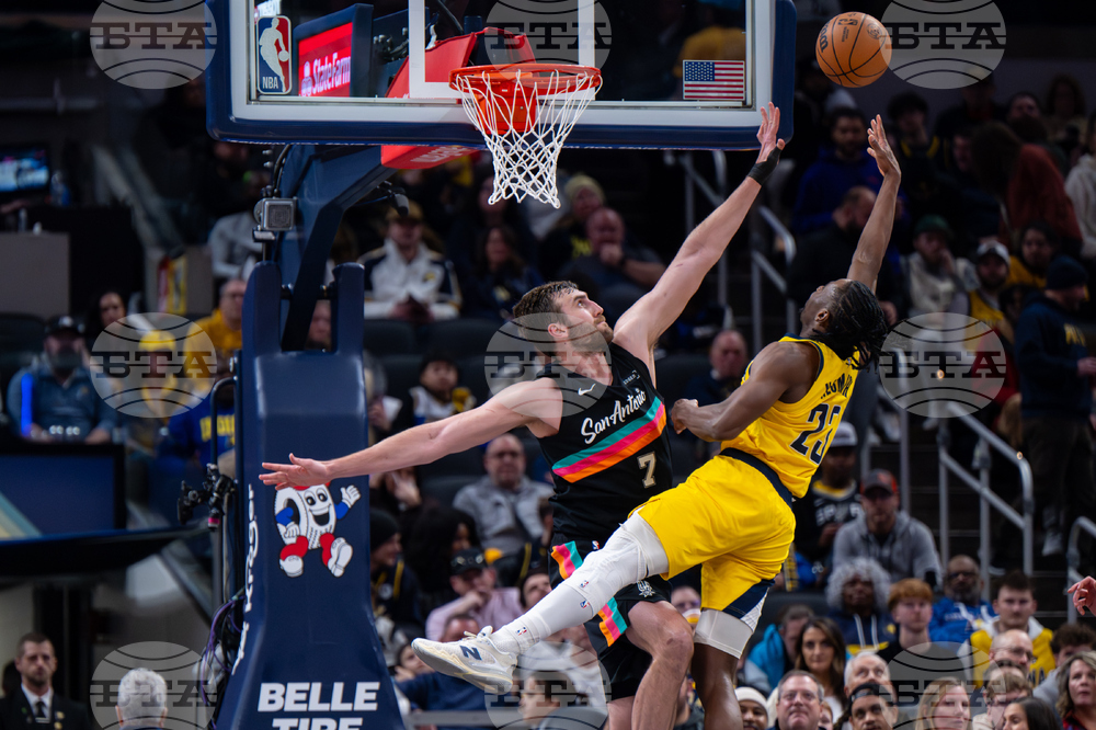 Spurs Pacers Basketball