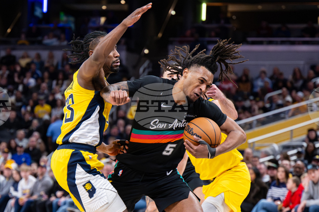 APTOPIX Spurs Pacers Basketball