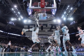 Hornets Bucks Basketball