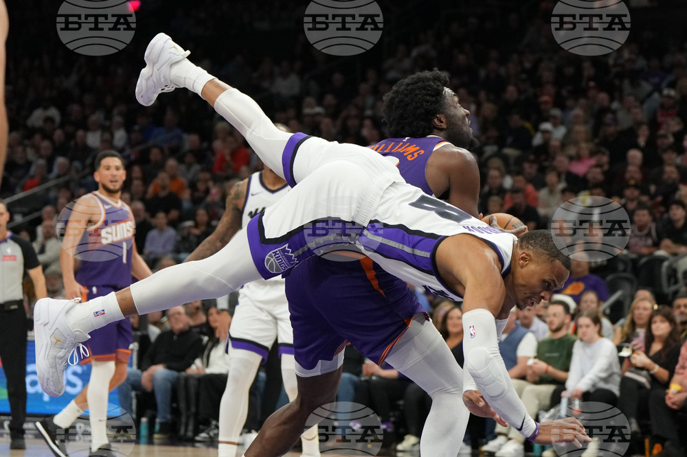 Kings Suns Basketball