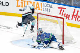 Kraken Canucks Hockey