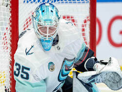 Kraken Canucks Hockey