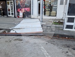 Враца - ураганен вятър