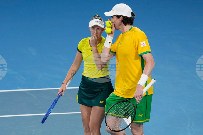 Успешно начало за съставите на Австралия и САЩ на турнира по тенис за смесени отбори „Юнайтед Къп“