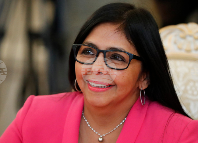 Изпълняващата длъжността президентка на Венецуела посети войници, ранени при американските удари