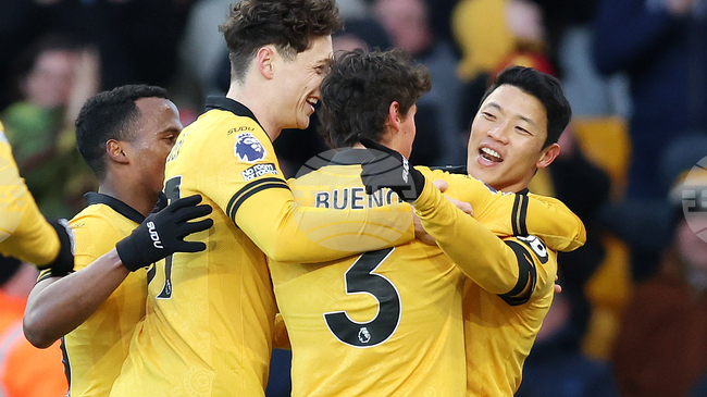 Уулвърхямптън надигра Уест Хям за първата си победа от началото на сезона във Висшата лига, Брайтън постигна успех срещу Бърнли