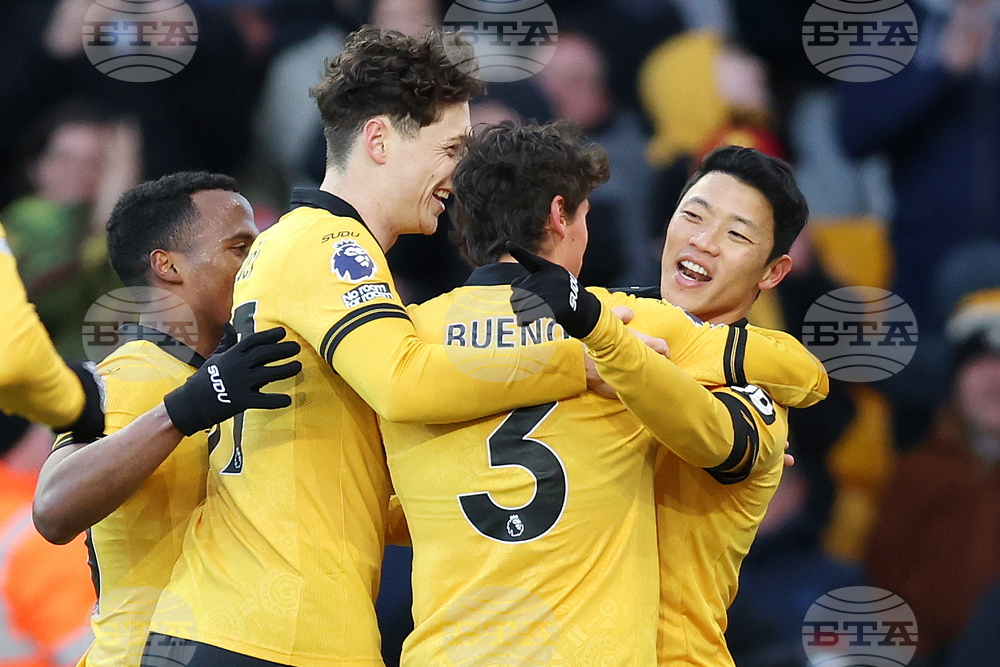 Уулвърхямптън надигра Уест Хям за първата си победа от началото на сезона във Висшата лига, Брайтън постигна успех срещу Бърнли