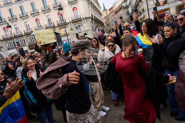 Главният прокурор на САЩ Пам Бонди публикува текста на официално внесен в съда обвинителен акт срещу Мадуро и съпругата му