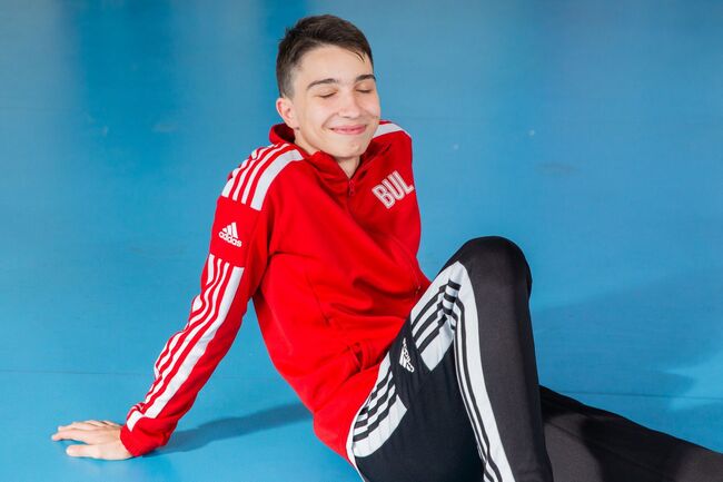 Данаил Полишев се класира 29-и на рапира на Световната купа по фехтовка за младежи във Фуджейра