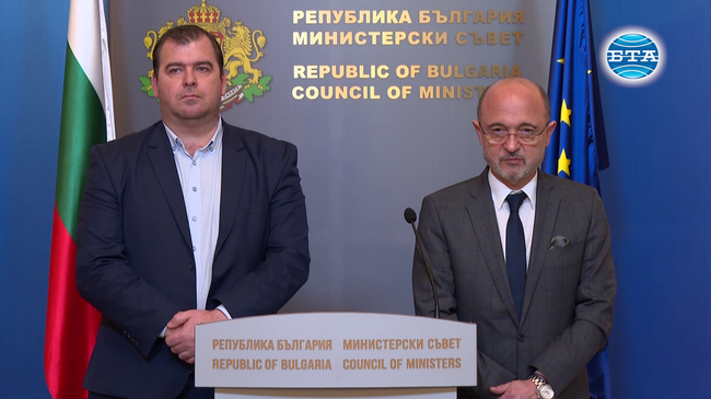 България ще настоява пред ЕК за прекратяване на договора с "Пфайзер-Бионтех" за доставка на ваксини, съобщи министър Асен Меджидиев