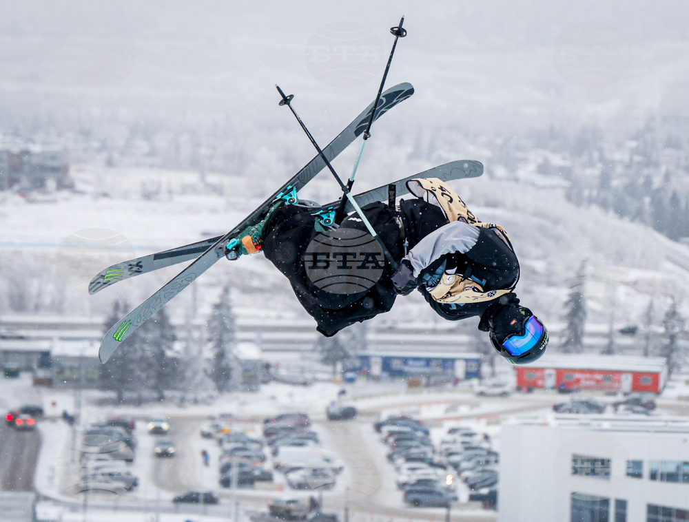 Canada WCup Freeski Halfpipe