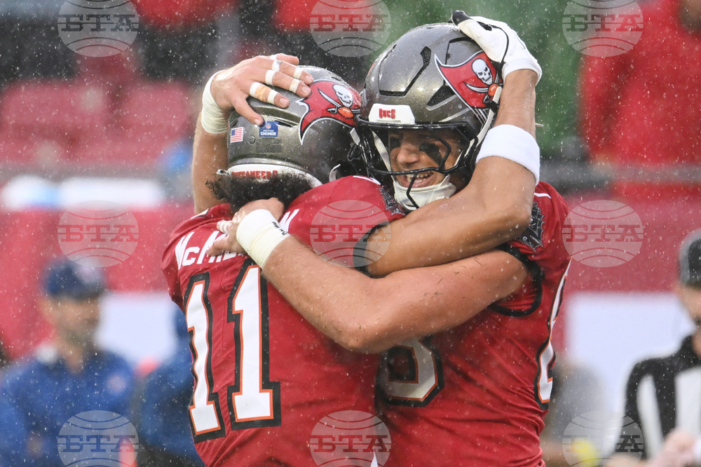 APTOPIX Panthers Buccaneers Football