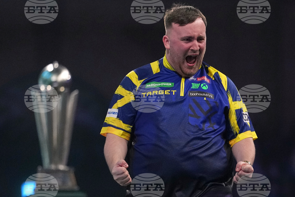 APTOPIX Britain World Darts