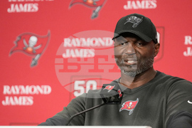 Panthers Buccaneers Football