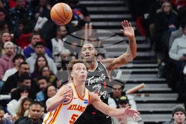 Hawks Raptors Basketball