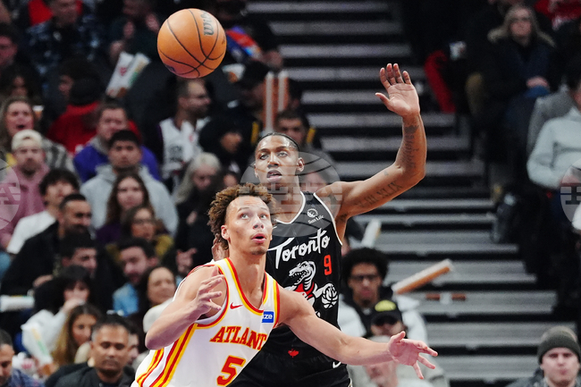 Hawks Raptors Basketball