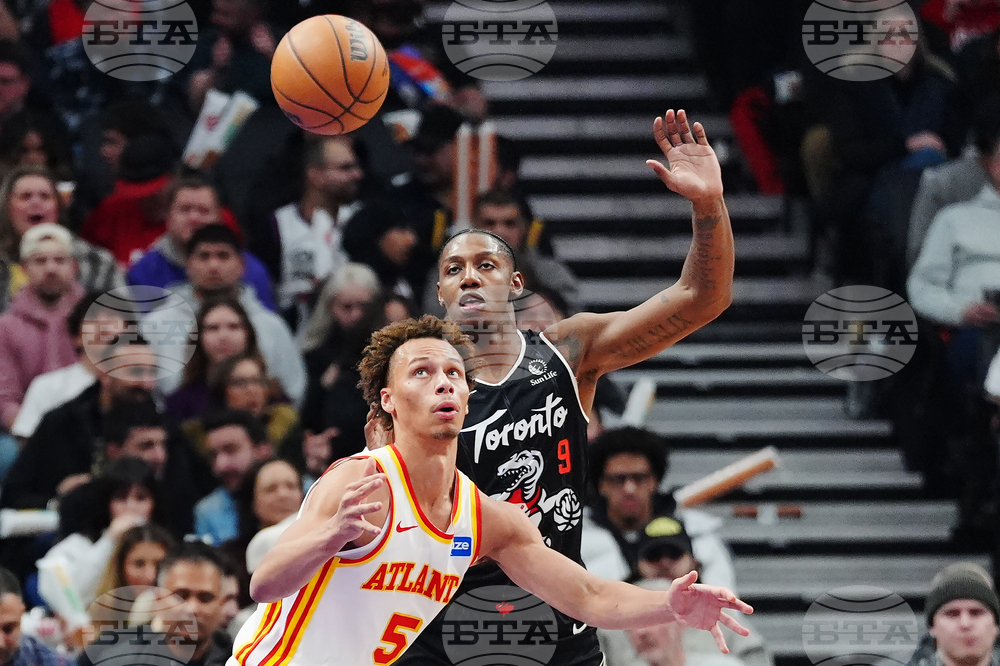 Hawks Raptors Basketball