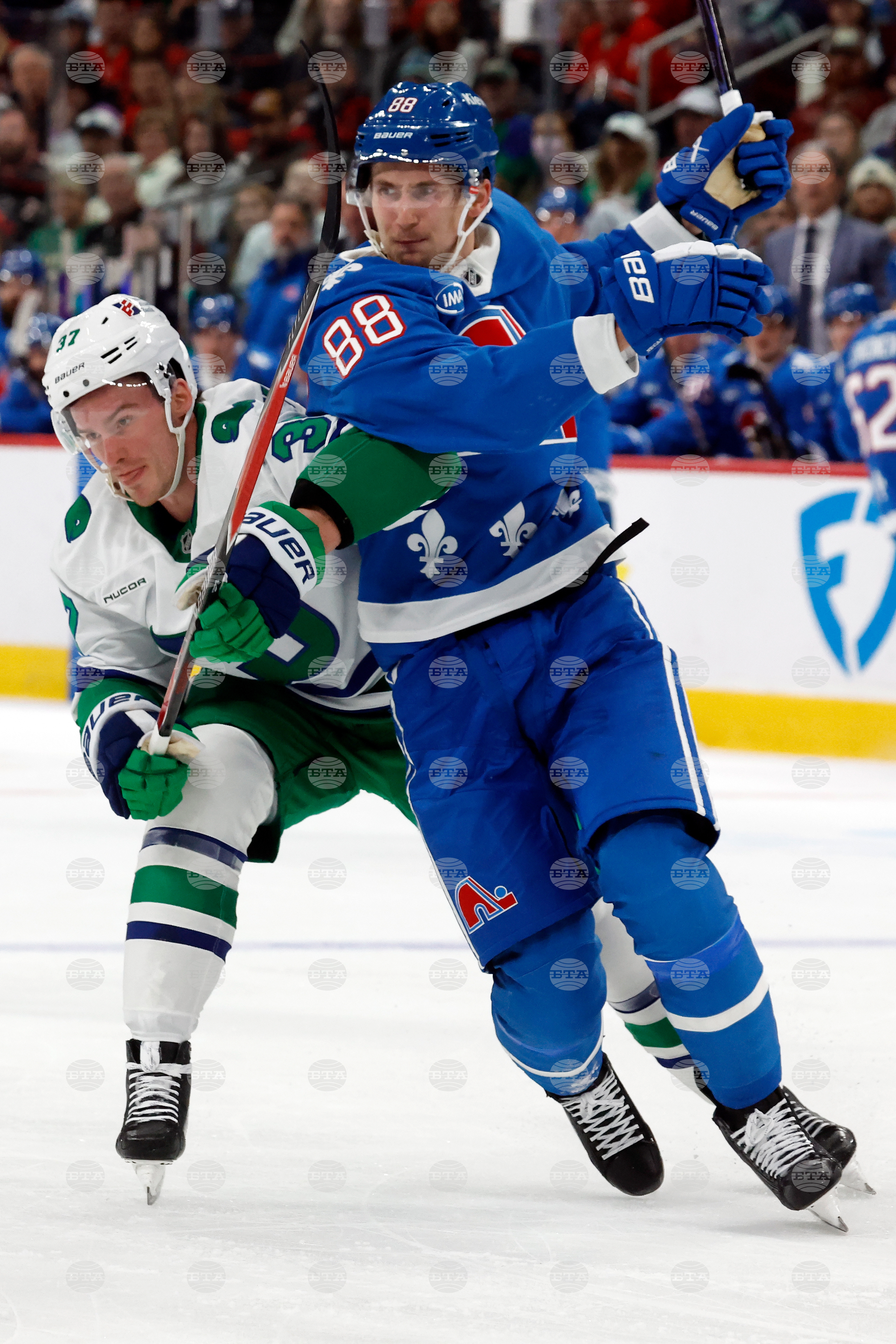 Avalanche Hurricanes Hockey