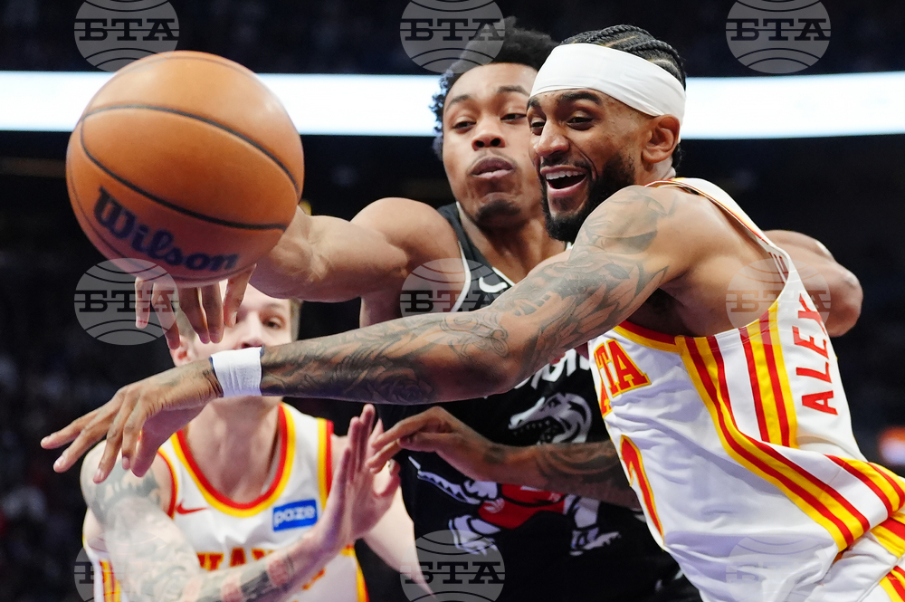 Hawks Raptors Basketball