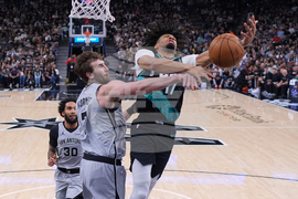 Trail Blazers Spurs Basketball