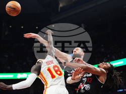 Hawks Raptors Basketball