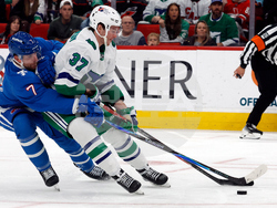 Avalanche Hurricanes Hockey